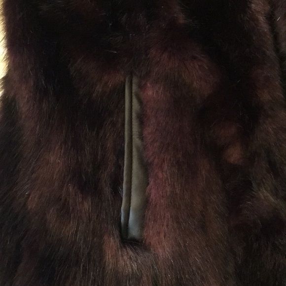 Reversible Faux Fur Vest - Picture 8 of 12
